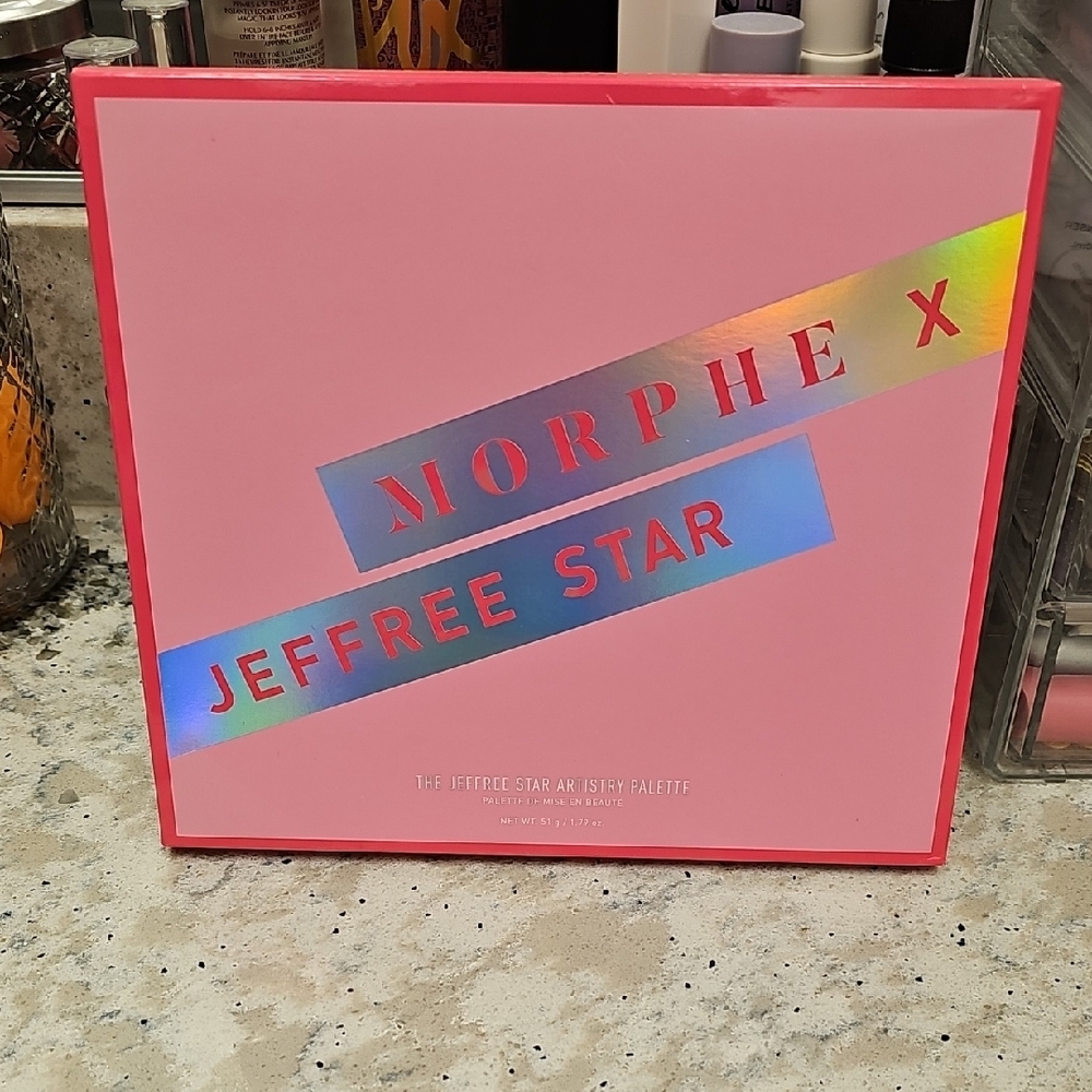 Morphe x Jeffree Star Pink Eyeshadow Palette